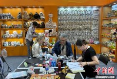 广交会察看：中国玩具出口企业多元突围 展示韧